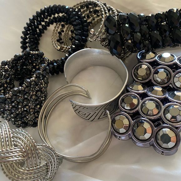 Bracelets - Picture 3 of 5